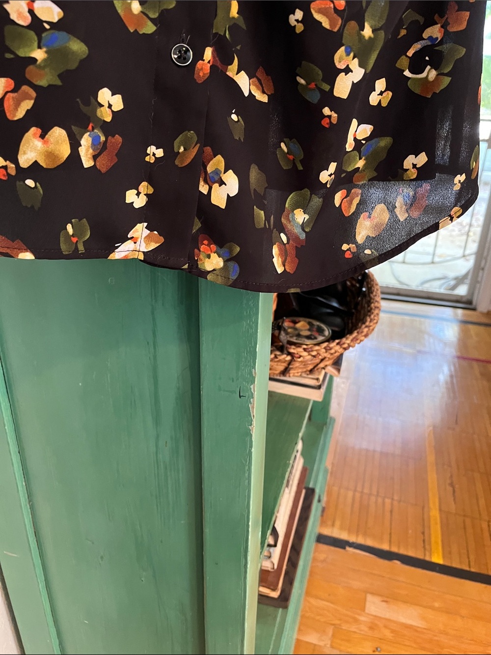 CAbi Black Floral-Pattern Button-Front Camisole - Picture 4 of 6